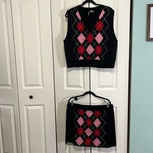 H&M sweater vest/skirt set
